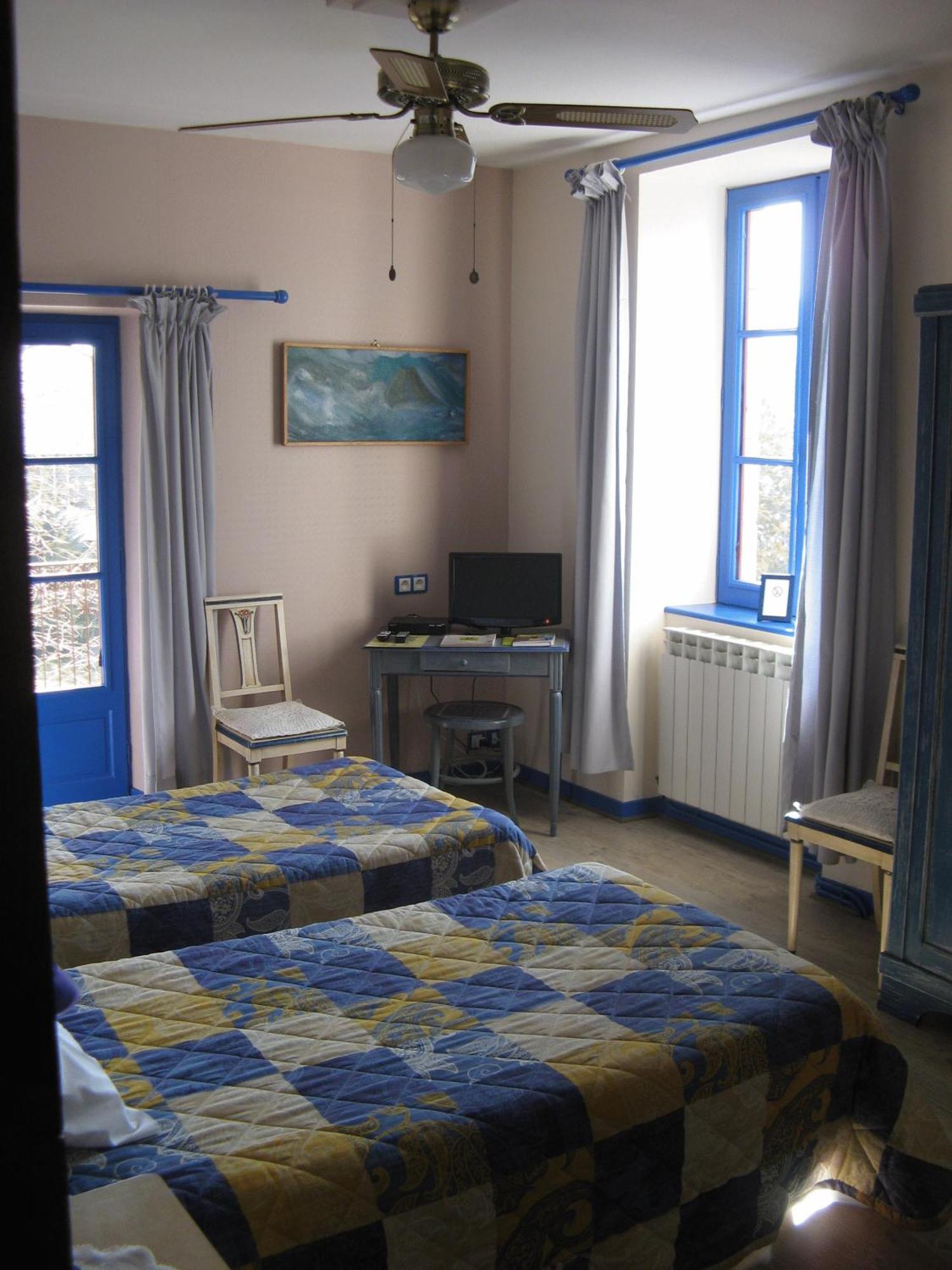 Hotel Logis De 2*